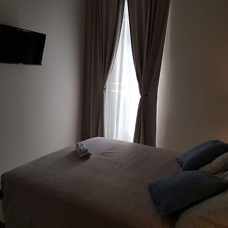 نابولي B&B Miglio Sacro الغرفة الصورة